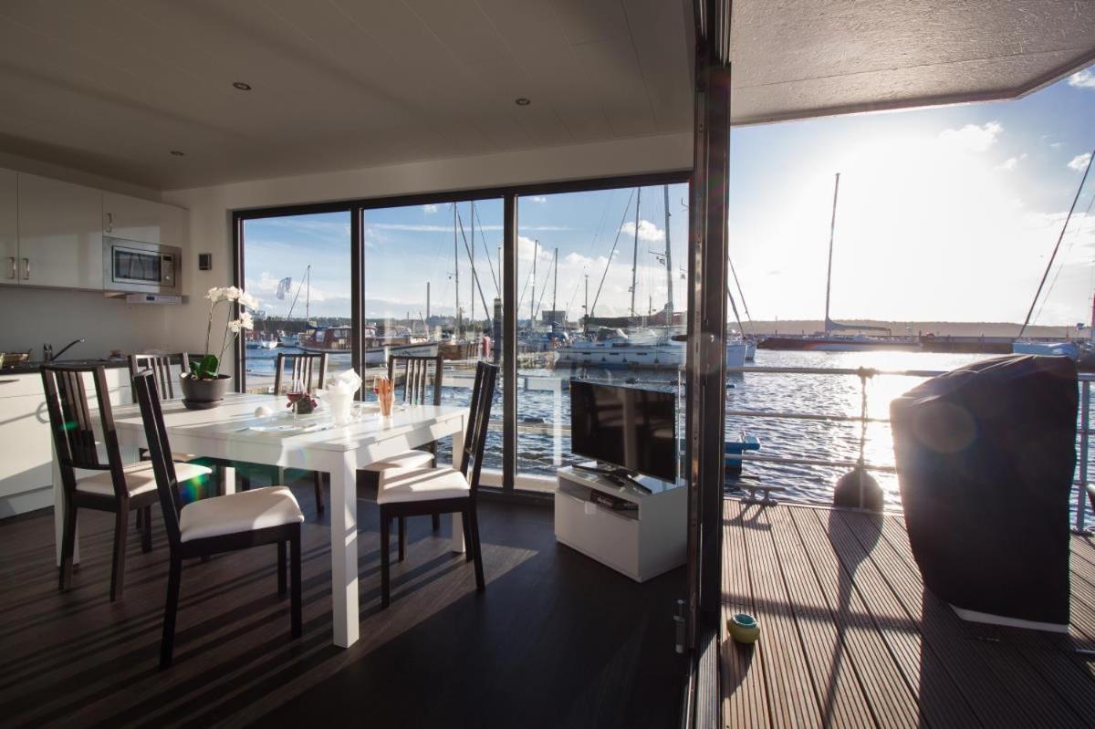 Fewo1846 - Floatinghouse - Hausboot Mit 2 Schlafzimmern In Der Marina Sonwik Flensburg Exterior foto